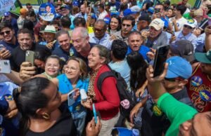 Em Santa Quitéria, Ciro propõe descentralizar e fomentar a cultura cearense
