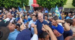 Ciro Gomes propõe criação do SUS Ceará para reduzir filas no estado