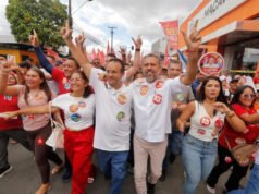 População de Maranguape lota ruas da cidade em mais uma caminhada com Elmano