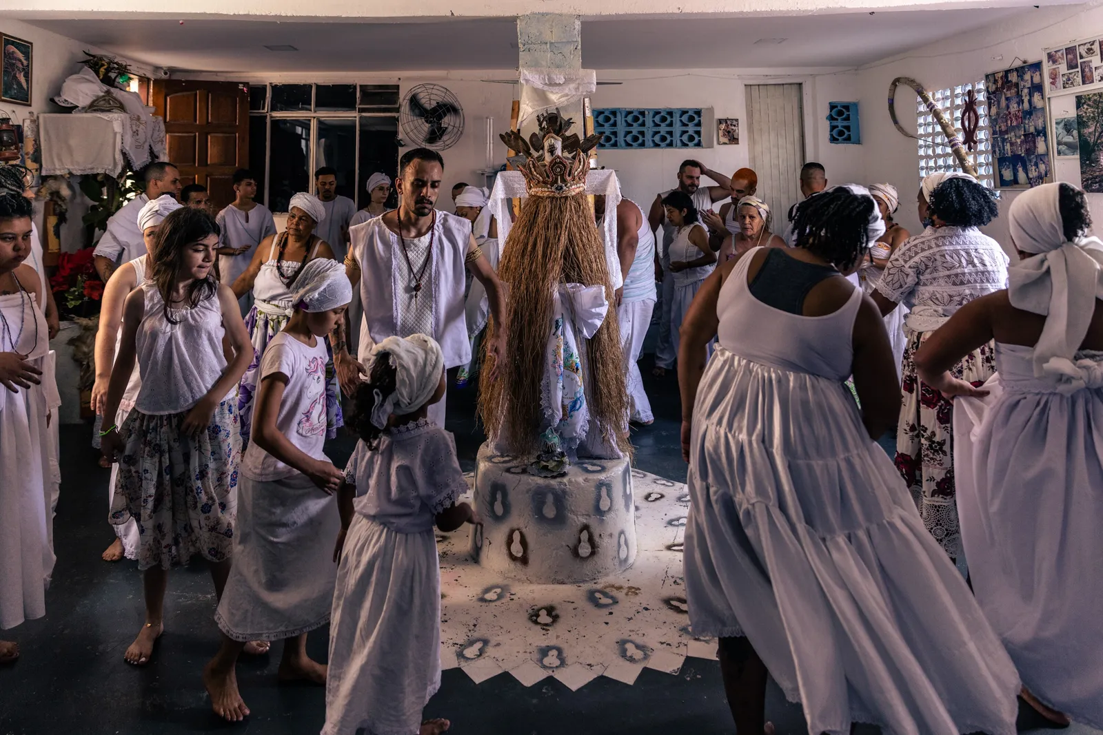 Religiosos candomblecistas do Ilê Asé Omo Oya a ty Ayra
