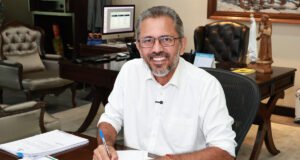 Elmano de Freitas envia à Assembleia projeto de lei que zera IPVA de motoristas de aplicativo e entregadores