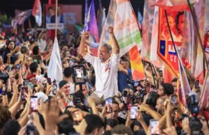 Elmano de Freitas é reeleito governador do Ceará no primeiro turno