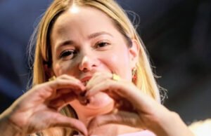 Filha de Barroquinha, Tainah Marinho é eleita deputada federal e se torna a mulher mais votada da história do Ceará para o cargo