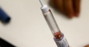 Anvisa proíbe lotes de insulina e determina apreensão de peptídeos sem registro