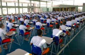Ceará registra recorde de inscrições de detentos no Encceja 2026, com mais de 13 mil participantes
