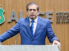Zezinho Albuquerque chega ao 10º mandato e será o deputado mais antigo da Alece a partir de 2027