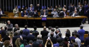 Alcolumbre marca votação da PEC pelo fim da 6×1 para quarta-feira