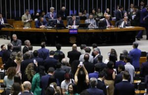 Alcolumbre marca votação da PEC pelo fim da 6×1 para quarta-feira