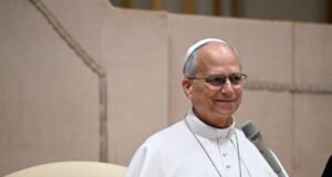 Cirurgia do Papa Leão é “foi concluída com sucesso”, diz Vaticano