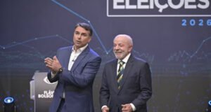 Lula e Flávio Bolsonaro aceitam abertura de sigilos bancário, fiscal e telefônico