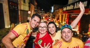 Manu Pimenta reúne apoiadores em carreata ao lado de Domingos Neto em Pedra Branca